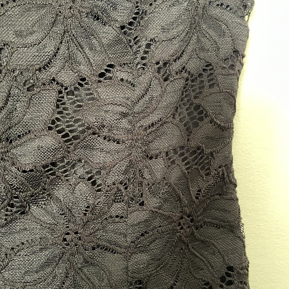Black lace short sleeve zip up - Picture 3 of 5